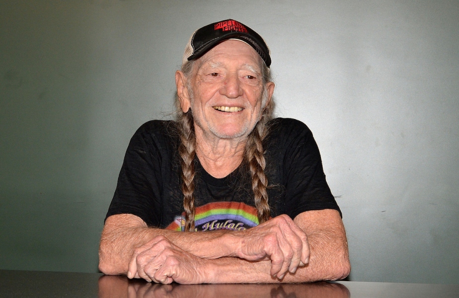 NEW YORK, NY - MAY 07:  Willie Nelson signs copies of his book "It's A Long Story: My Life" at Barnes & Noble Union Square on May 7, 2015 in New York City.  (Photo by Slaven Vlasic/Getty Images)
